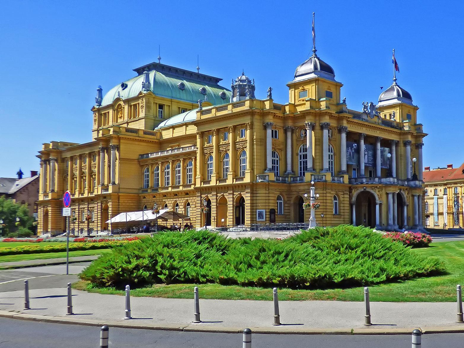 The capital city of Zagreb with Blue Shark Split Land transfer