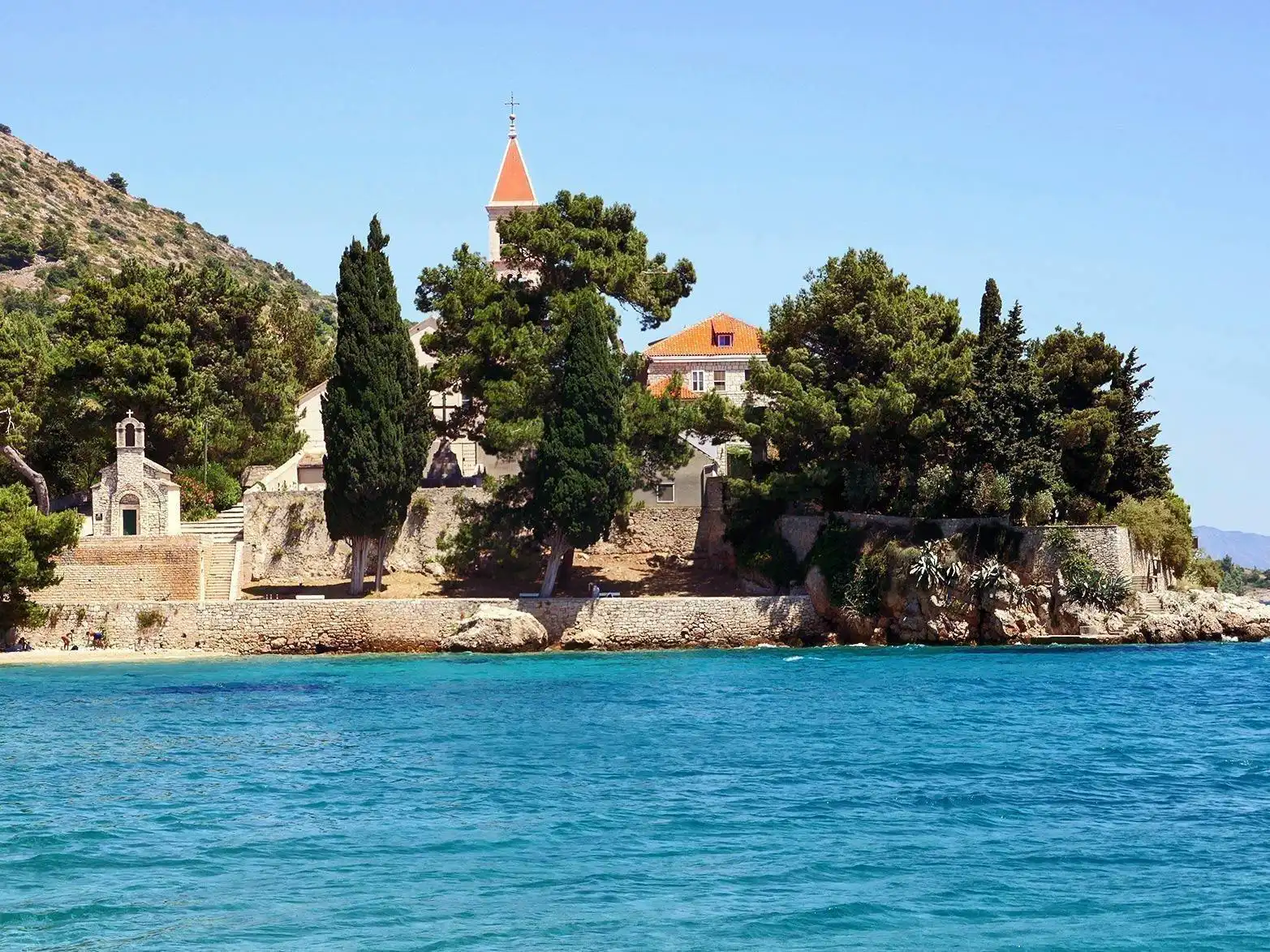 The beautiful island of Brač and town of Bol by Blue Shark tour