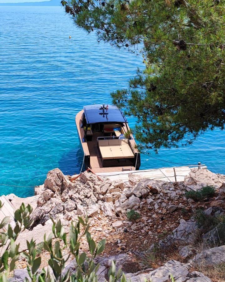 Private boat tours destinations from Split on the coast